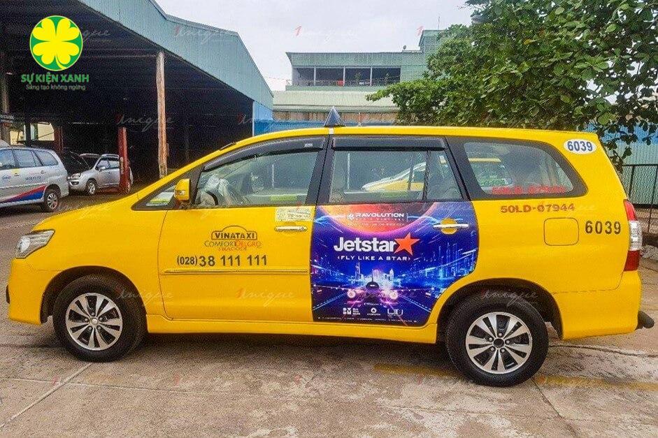 Dịch vụ quảng cáo trên xe taxi giá tốt nhất